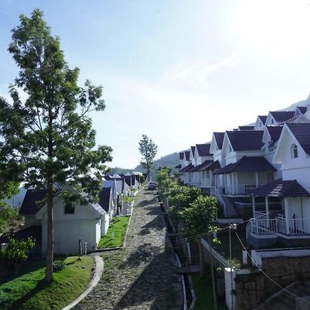 Mirth Hotels And Resorts Kanthalloor Eksteriør billede