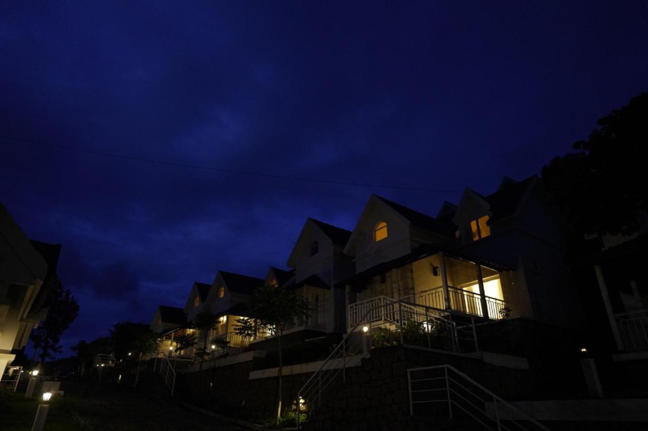 Mirth Hotels And Resorts Kanthalloor Eksteriør billede